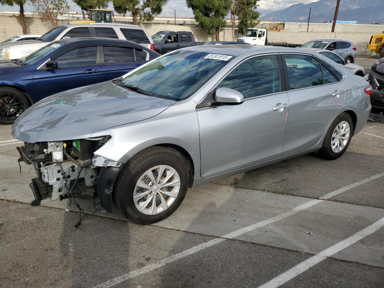 2016 Toyota Camry le LE