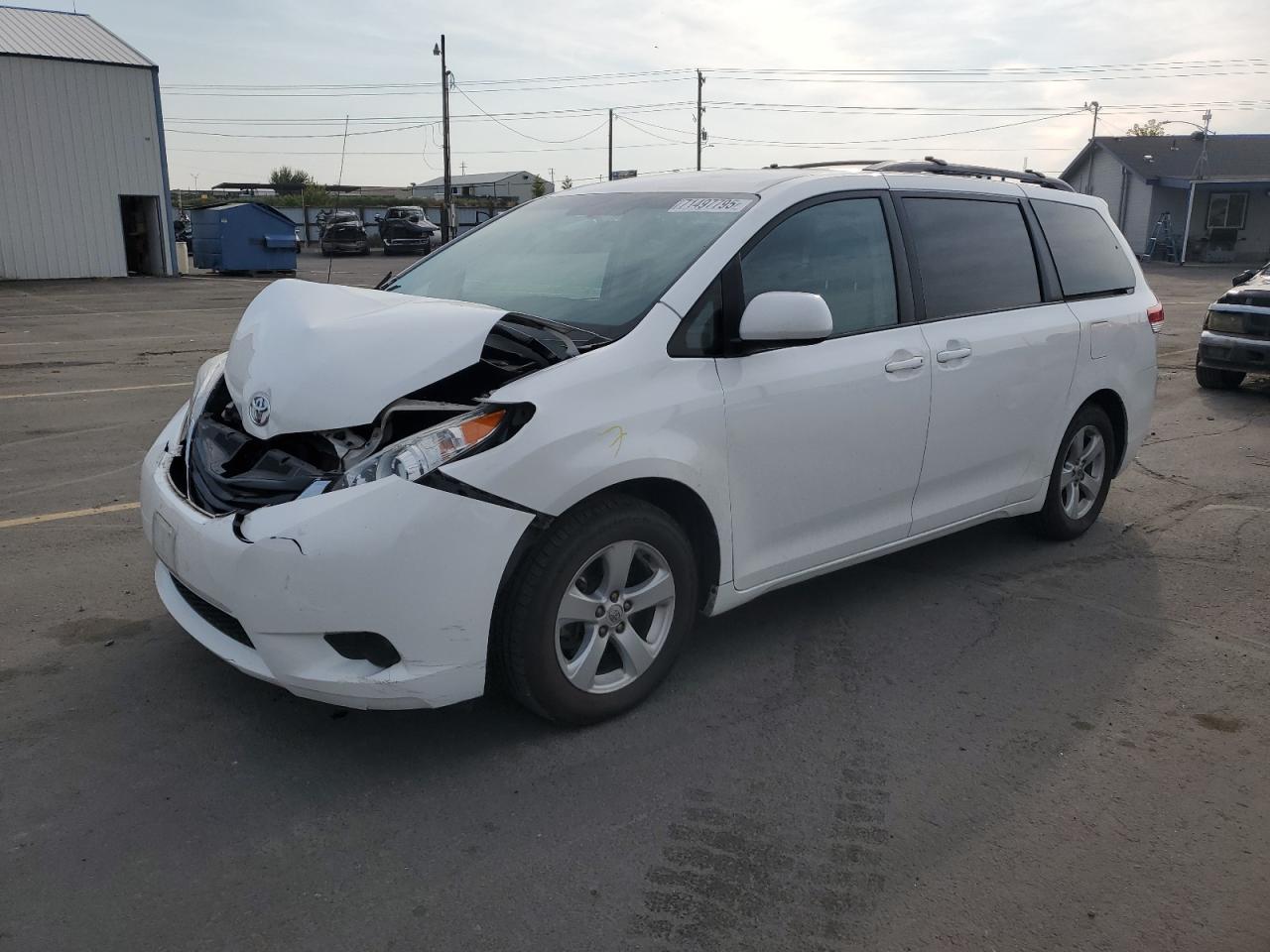 2011 Toyota Sienna le