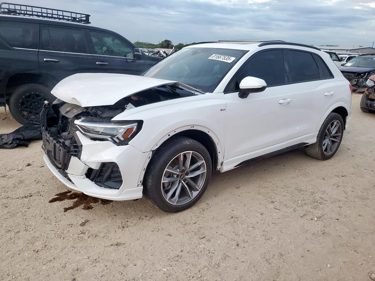 2023 Audi Q3