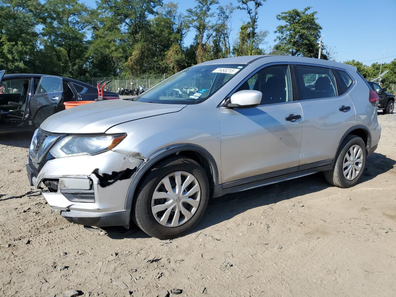 2017 Nissan Rogue s S