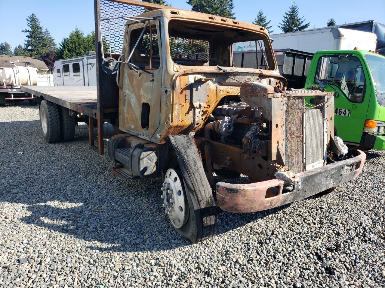 1995 International 4700 Flatbed Truck