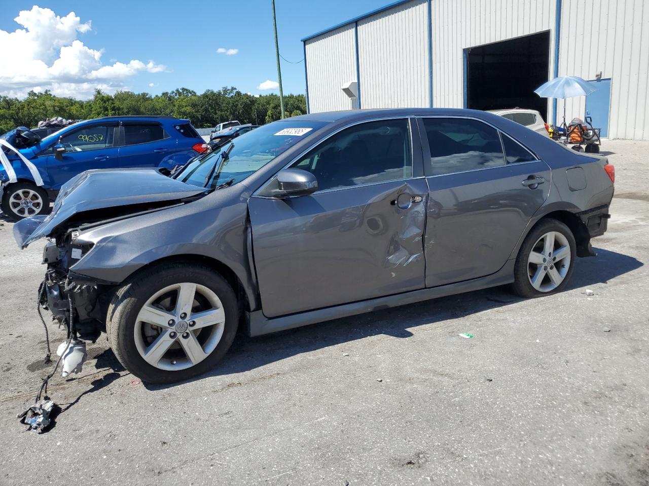 2014 Toyota Camry l L
