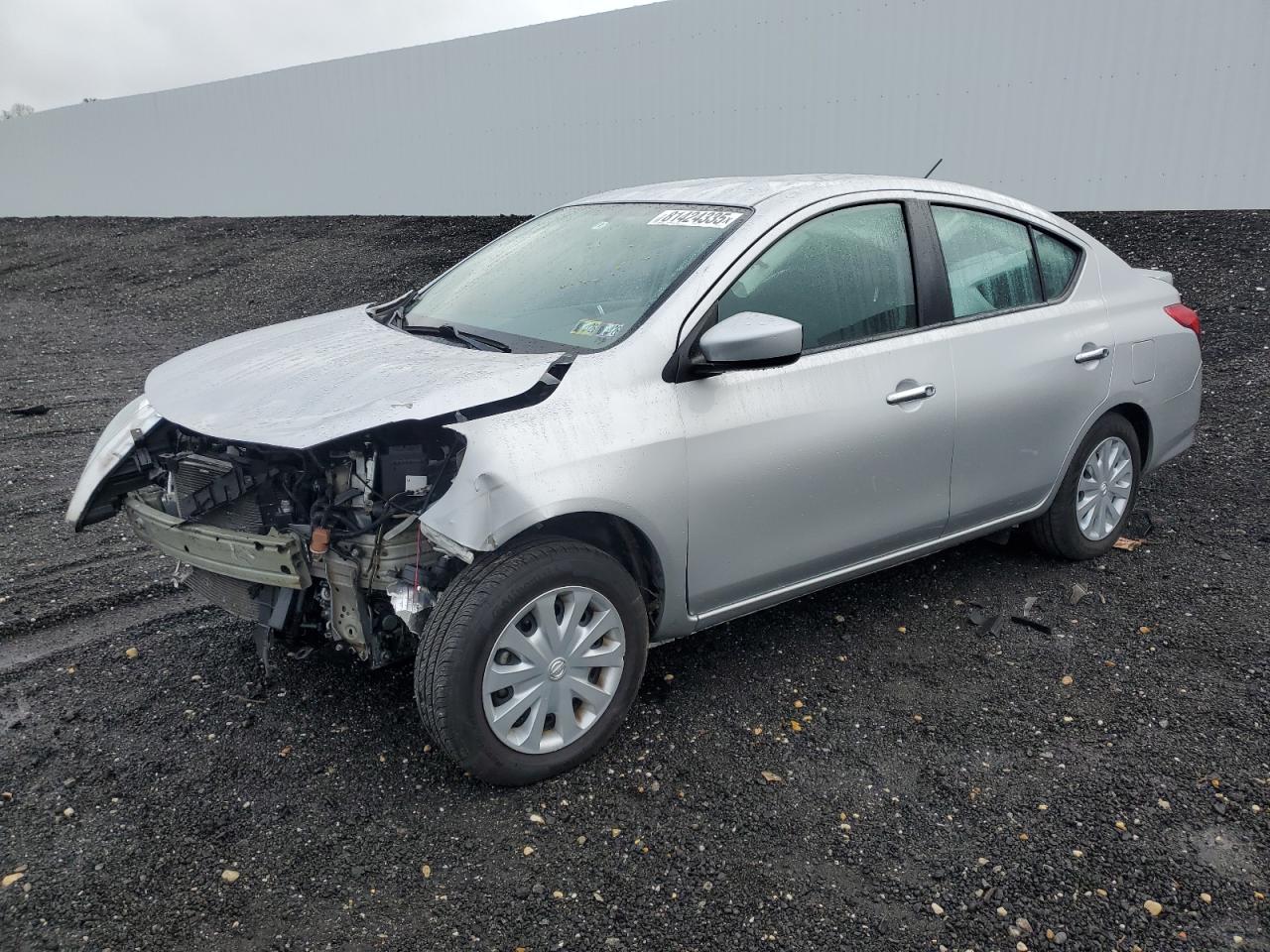 2019 Nissan Versa s S