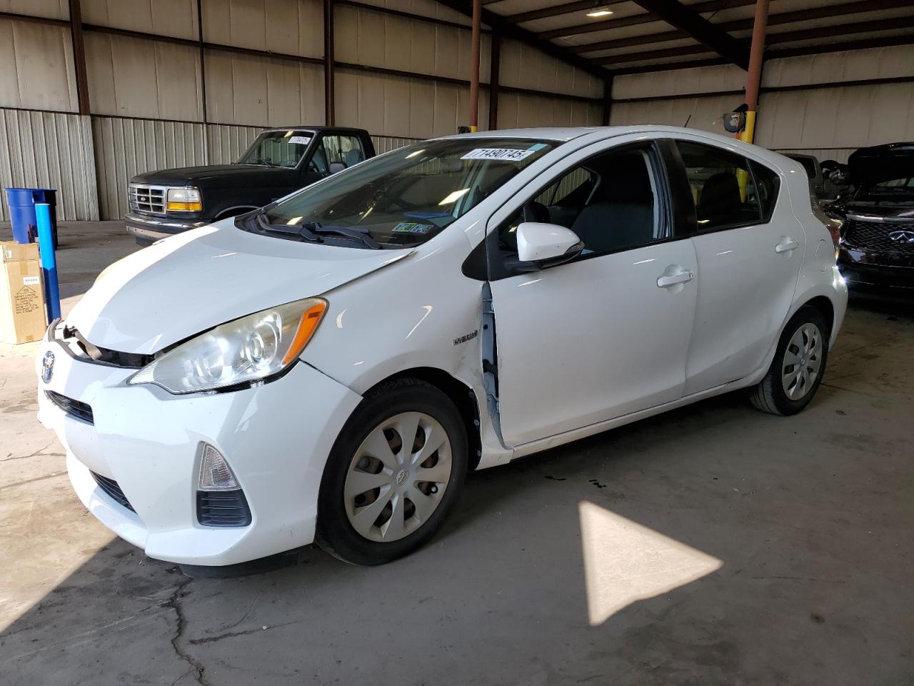 2013 Toyota Prius c
