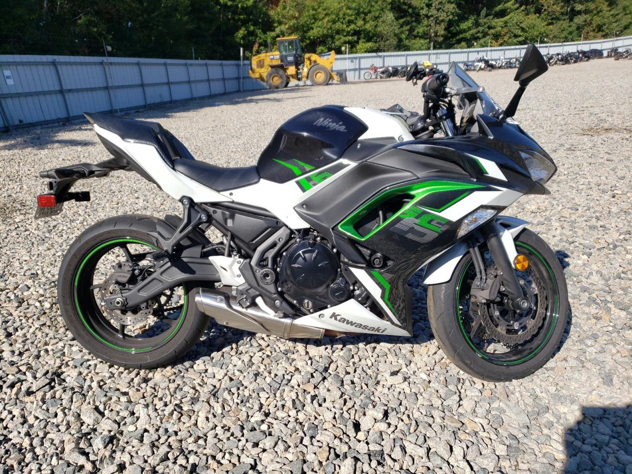 2022 Kawasaki Ex650 n
