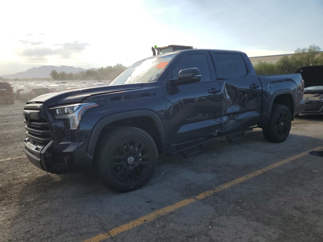 2024 Toyota Tundra cre CREWMAX LIMITED