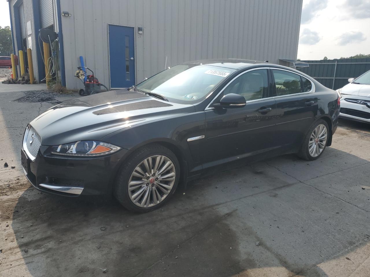 2014 Jaguar Xf