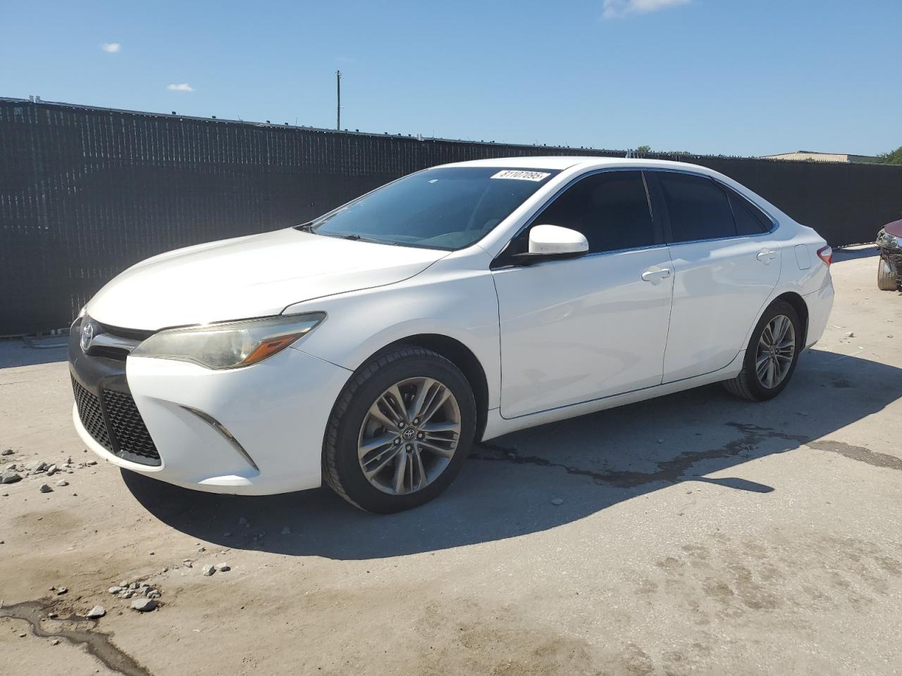2016 Toyota Camry le LE