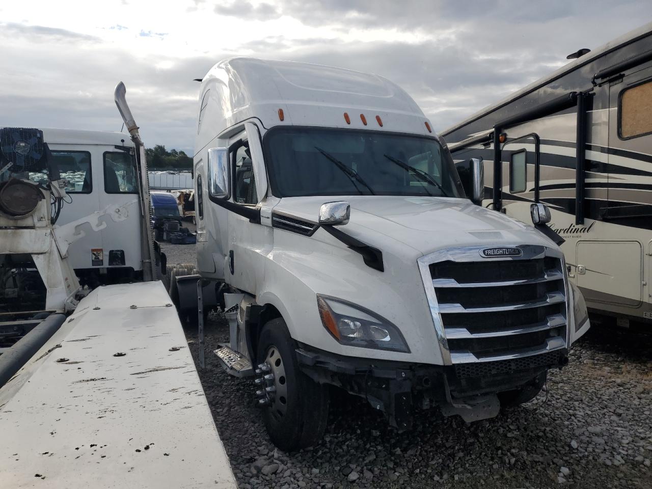 2024 Freightliner Cascadia 126