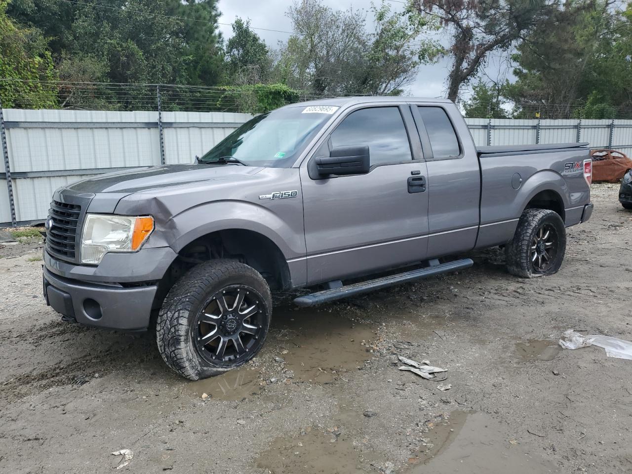 2014 Ford F150 super SUPER CAB
