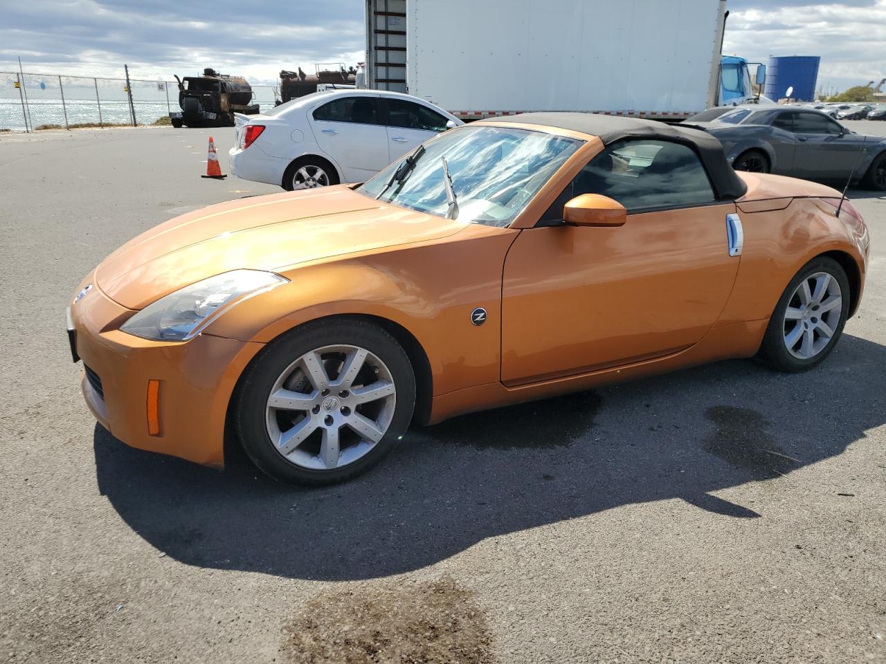 2004 Nissan Z