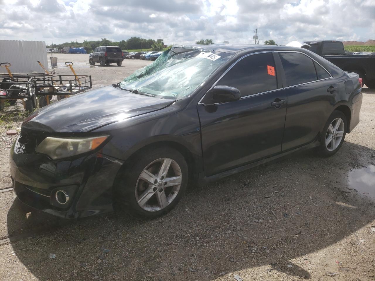 2014 Toyota Camry l L