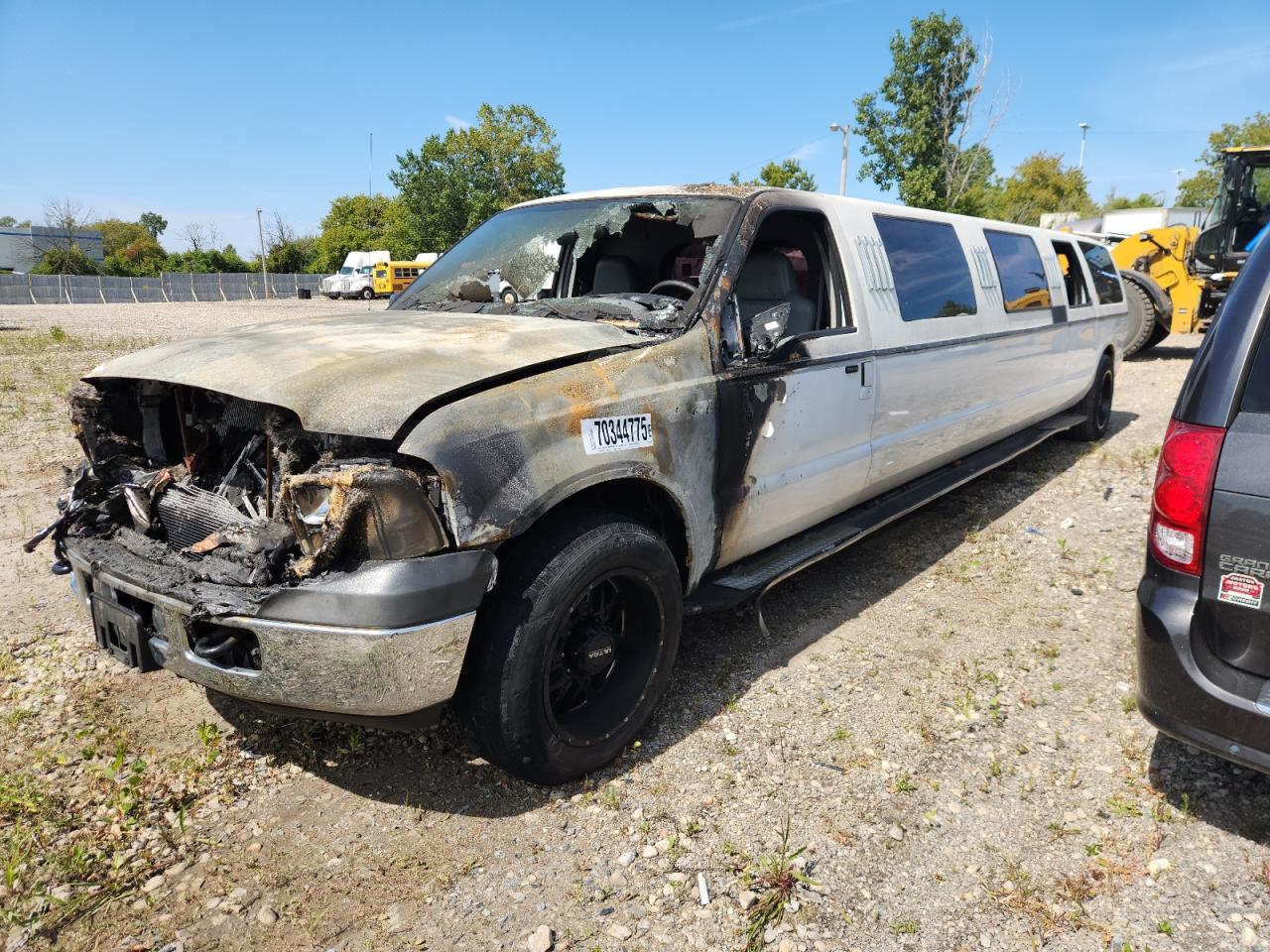 2005 Ford Excursion XLT