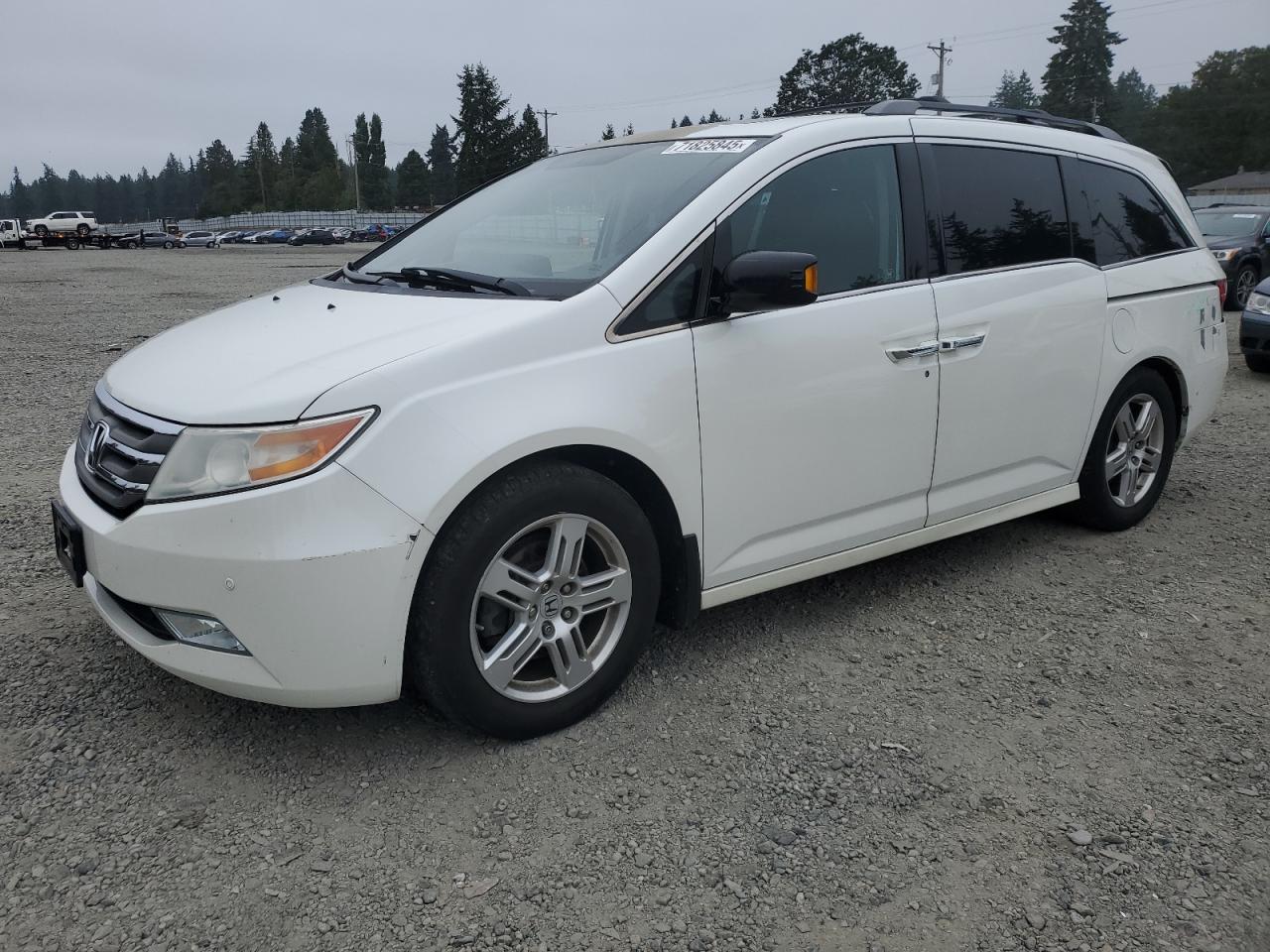 2012 Honda Odyssey touring TOURING
