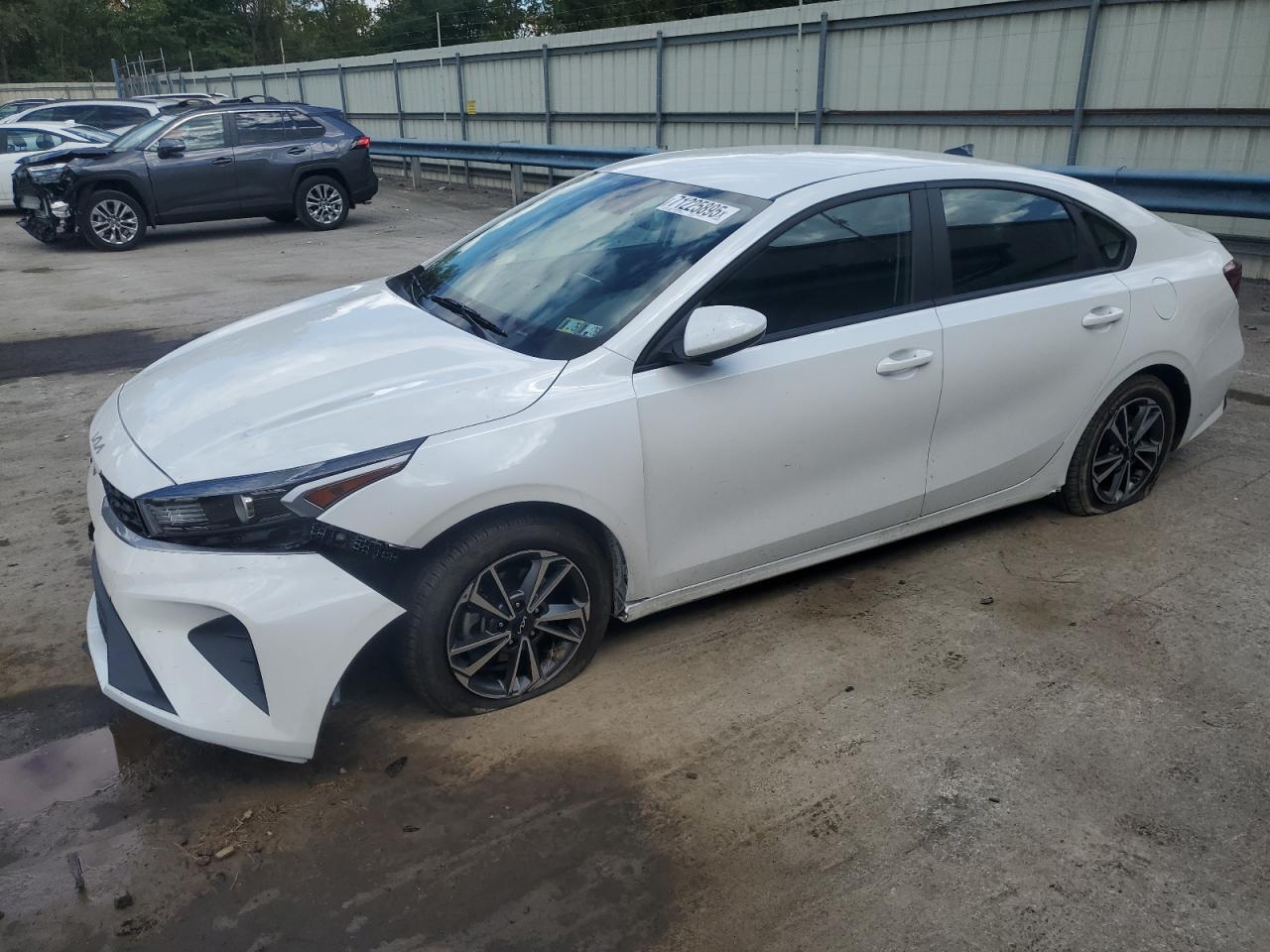 Kia Forte lx