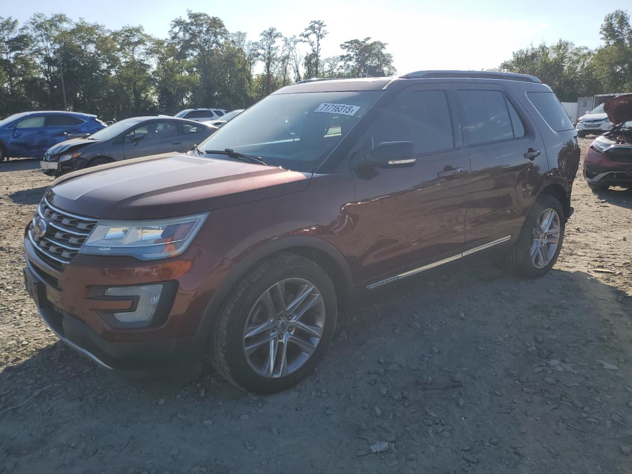 2016 Ford Explorer x XLT