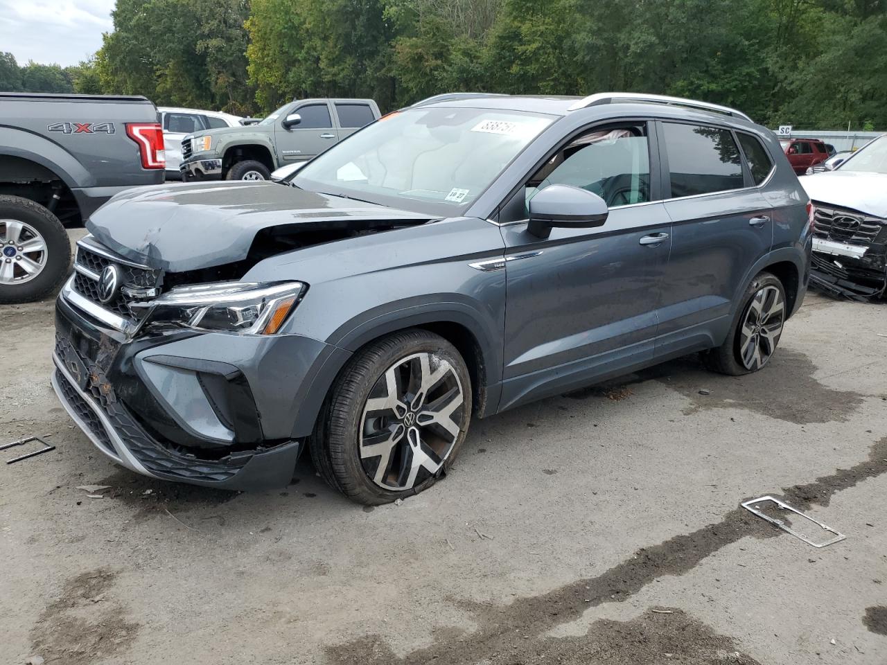 2022 Volkswagen Taos Sel