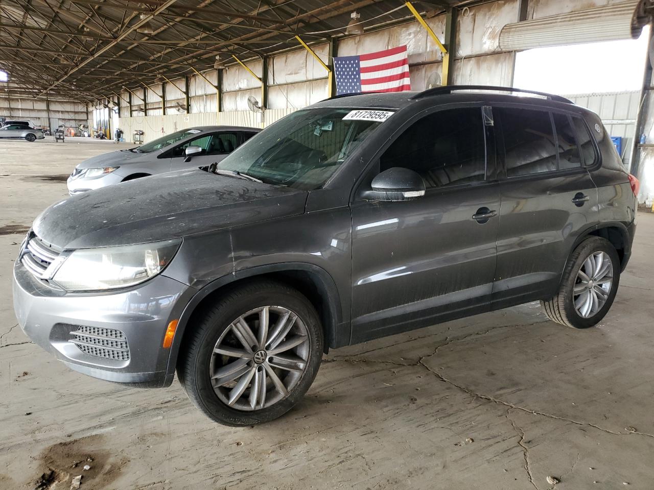 2016 Volkswagen Tiguan s S