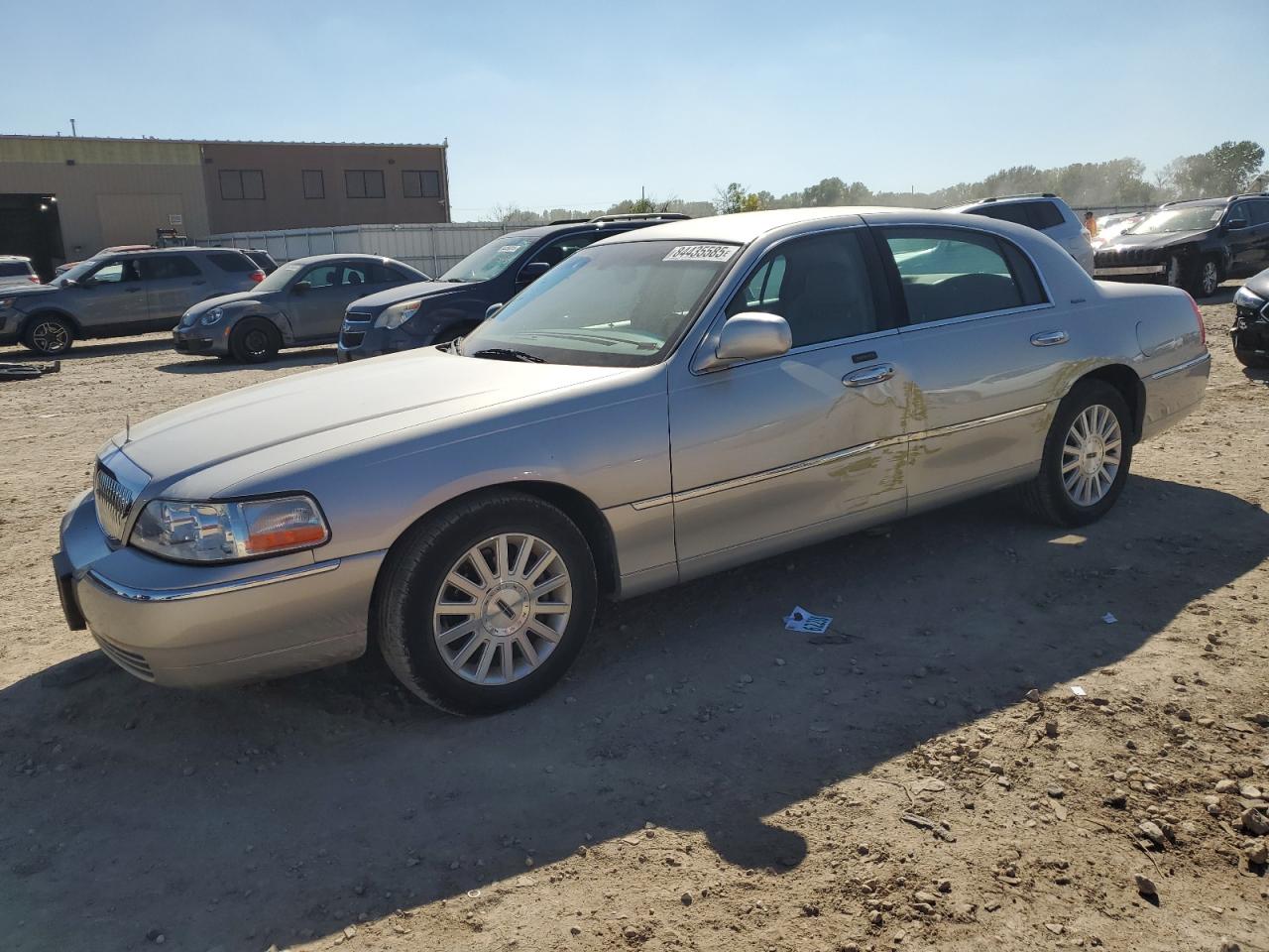 2004 Lincoln Town Car