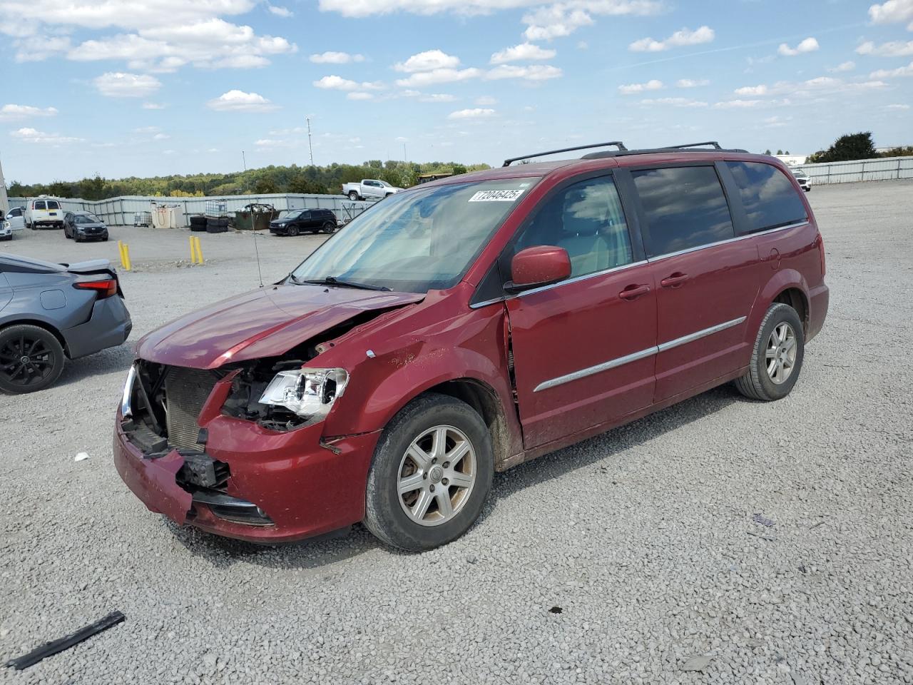 2013 Chrysler Town & country touring TOURING