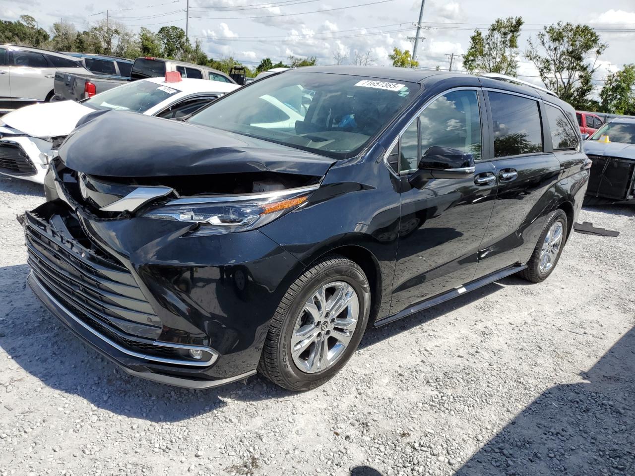 2024 Toyota Sienna lim LIMITED