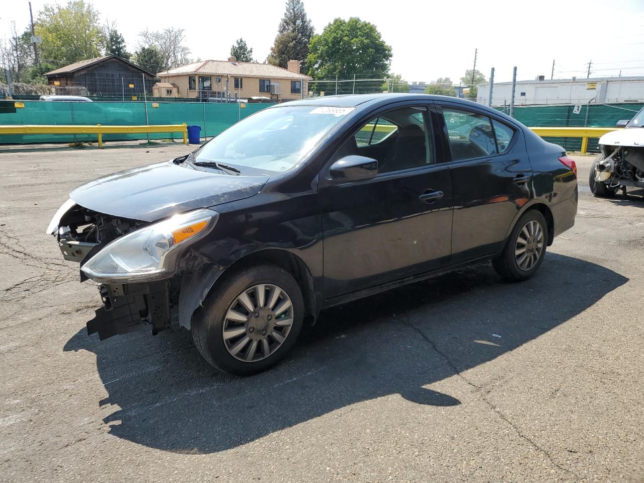 2016 Nissan Versa s S