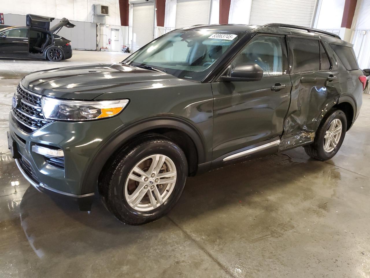 2024 Ford Explorer x XLT