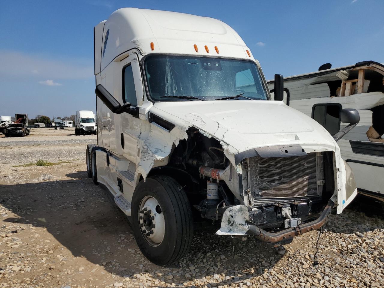 2021 Freightliner Cascadia 1