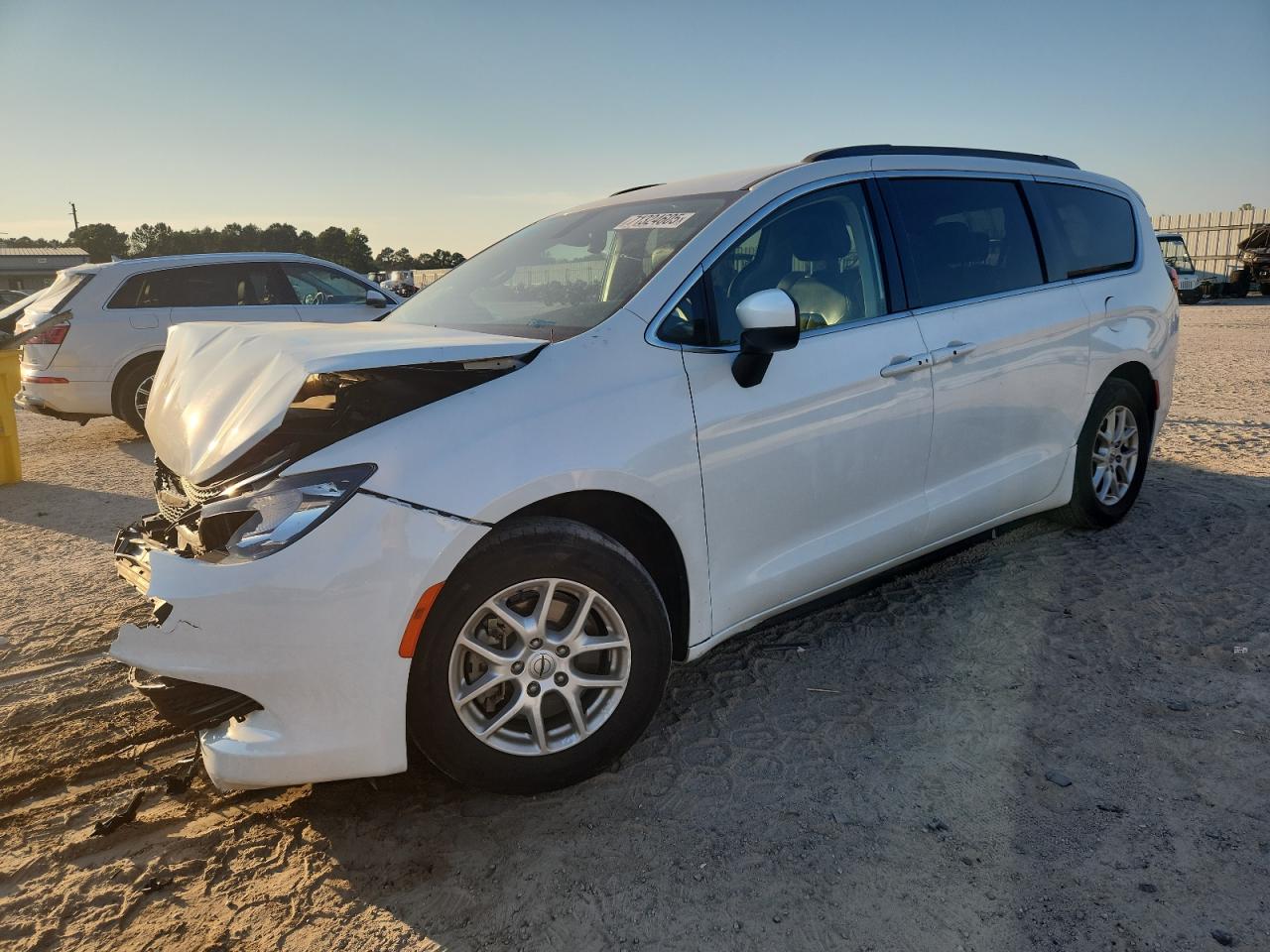 2021 Chrysler Voyager