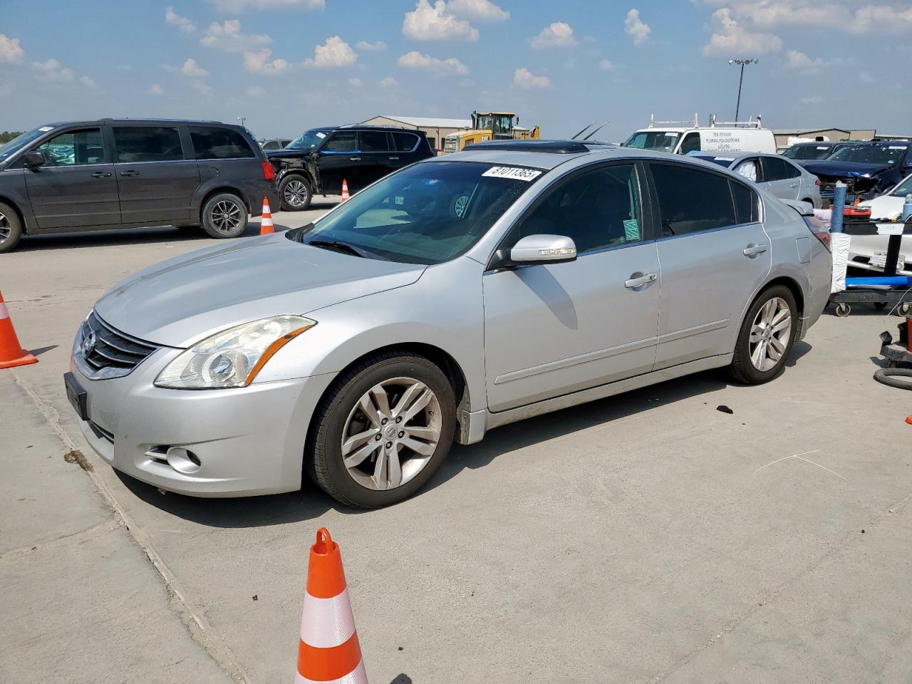 2012 Nissan Altima sr SR