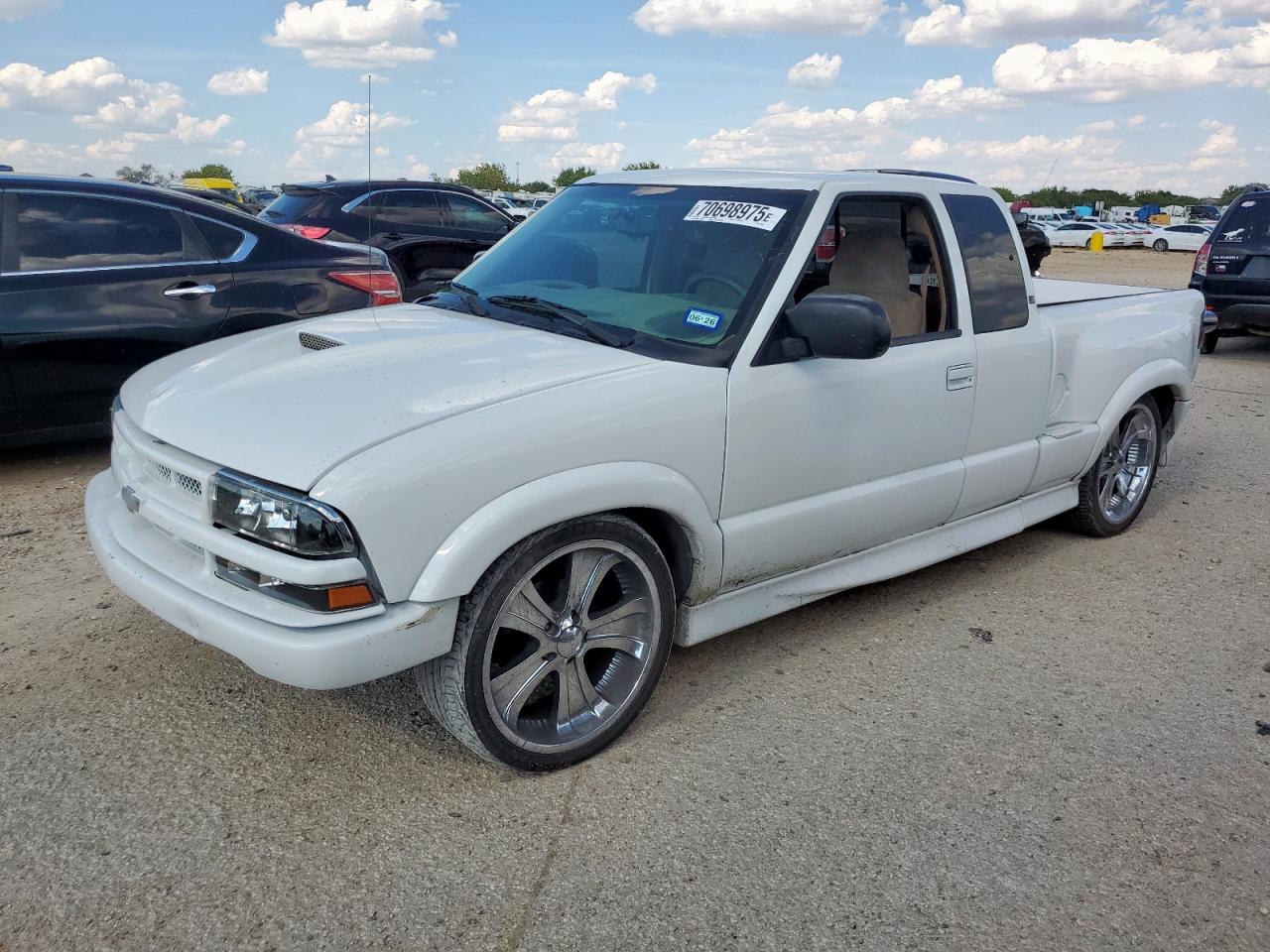 2000 Chevrolet S Truck S10