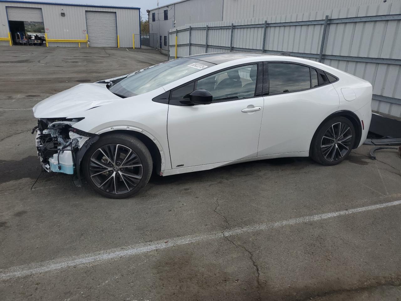 2024 Toyota Prius le LE