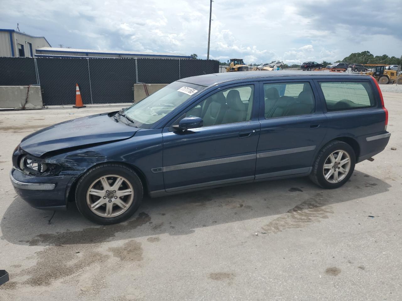 2004 Volvo V70