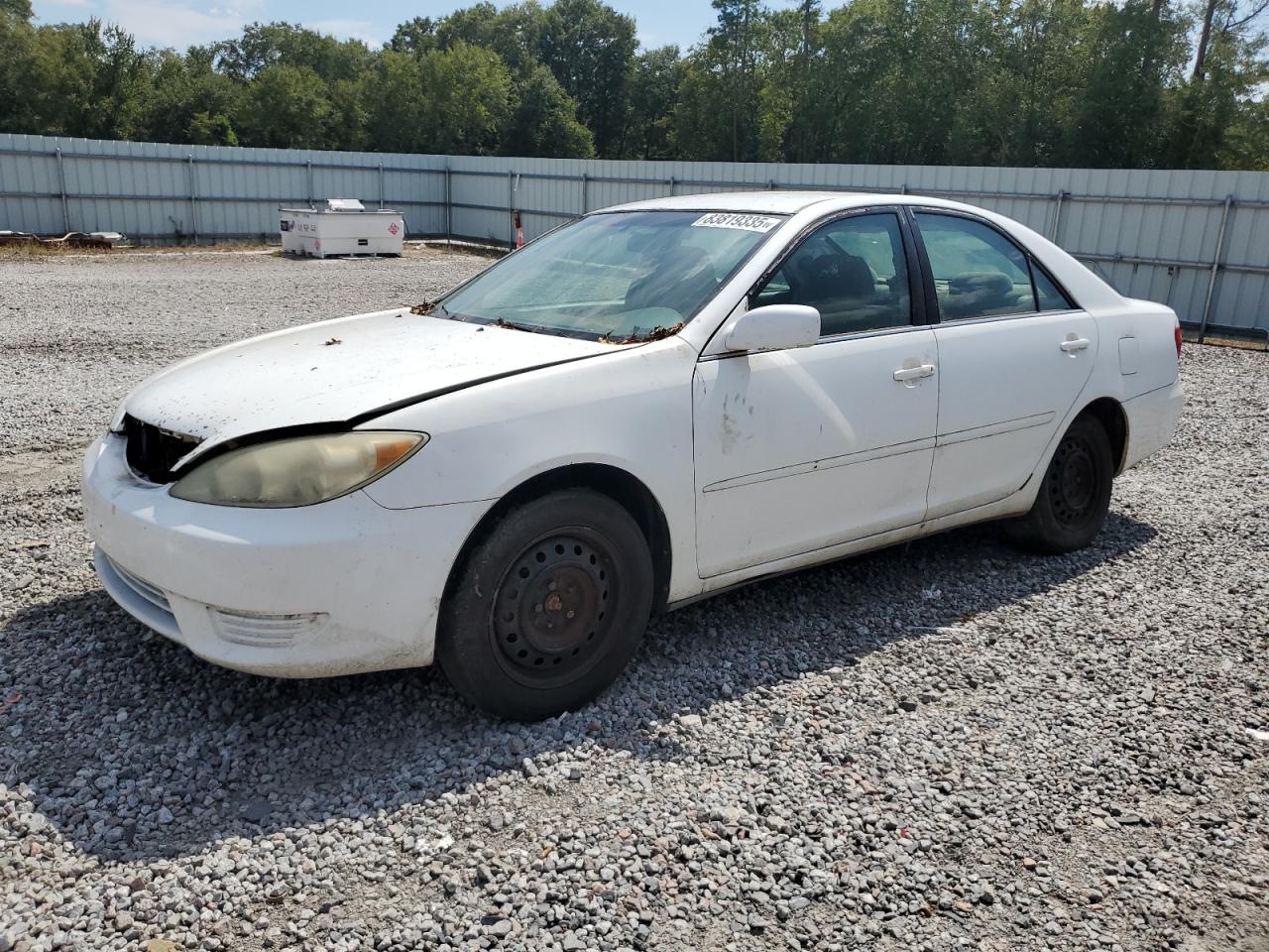 2005 Toyota Camry le LE