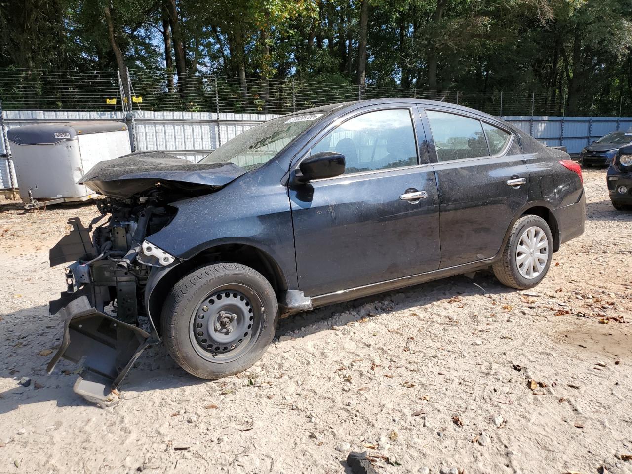 2018 Nissan Versa s S