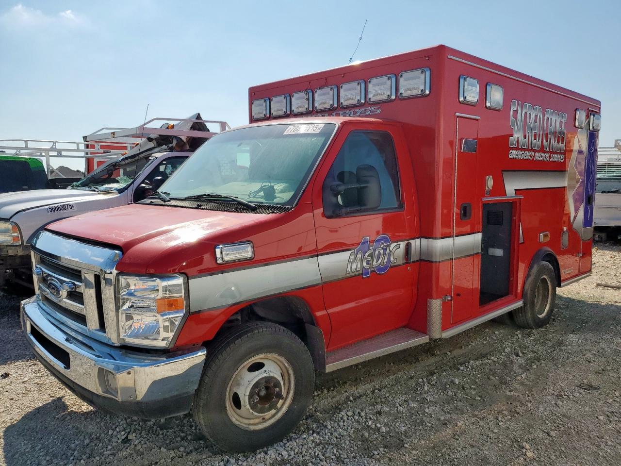 2015 Ford Econoline e350 super duty cutaway van