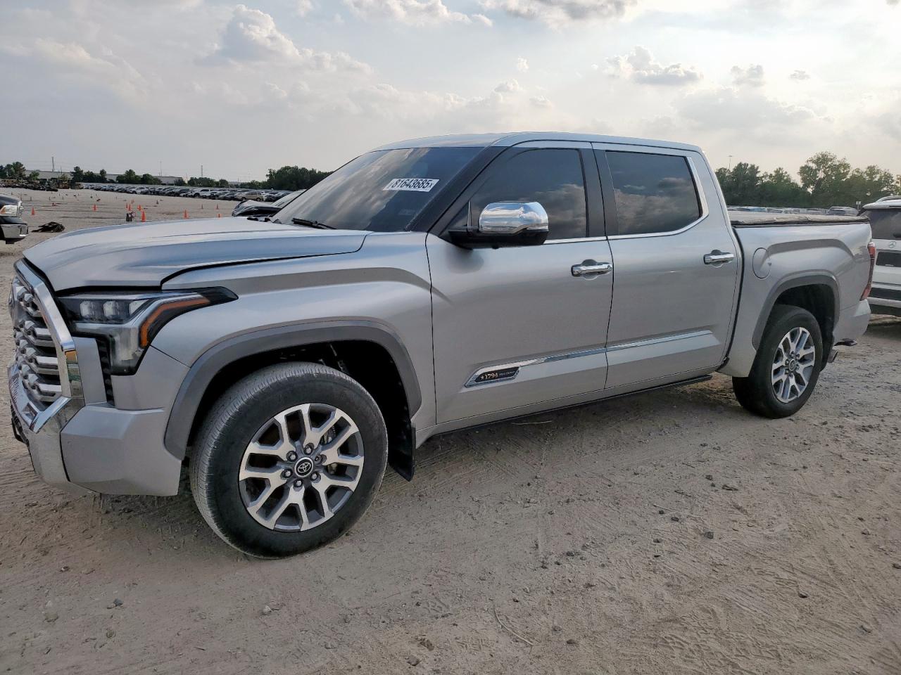2024 Toyota Tundra cre CREWMAX PLATINUM