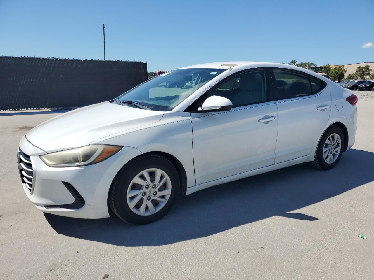 2017 Hyundai Elantra se SE