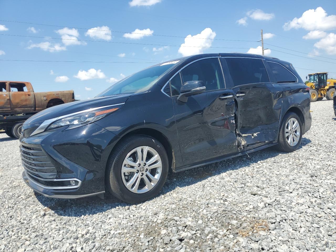 2024 Toyota Sienna limited