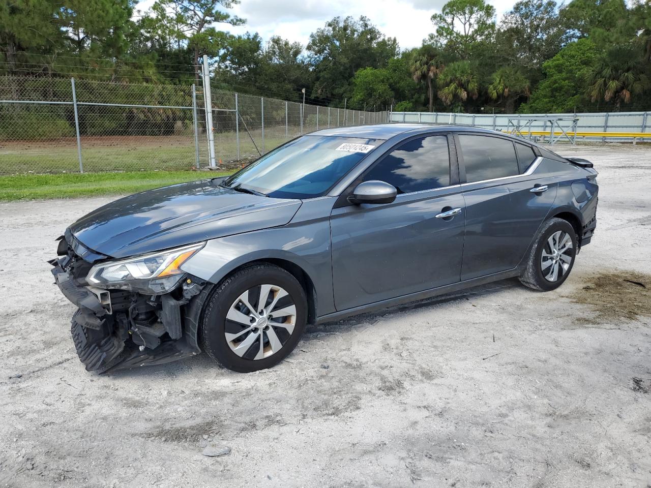 Nissan Altima s