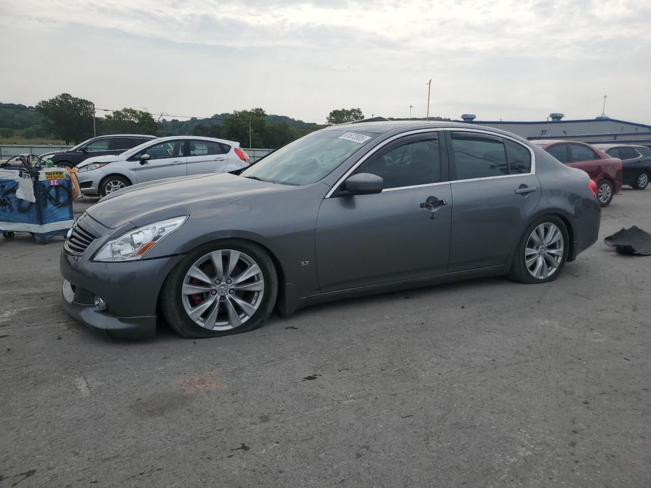 2015 Infiniti Q40
