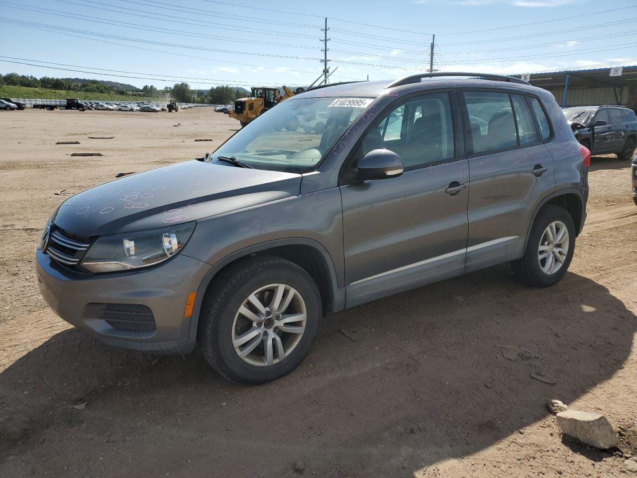 2016 Volkswagen Tiguan s S