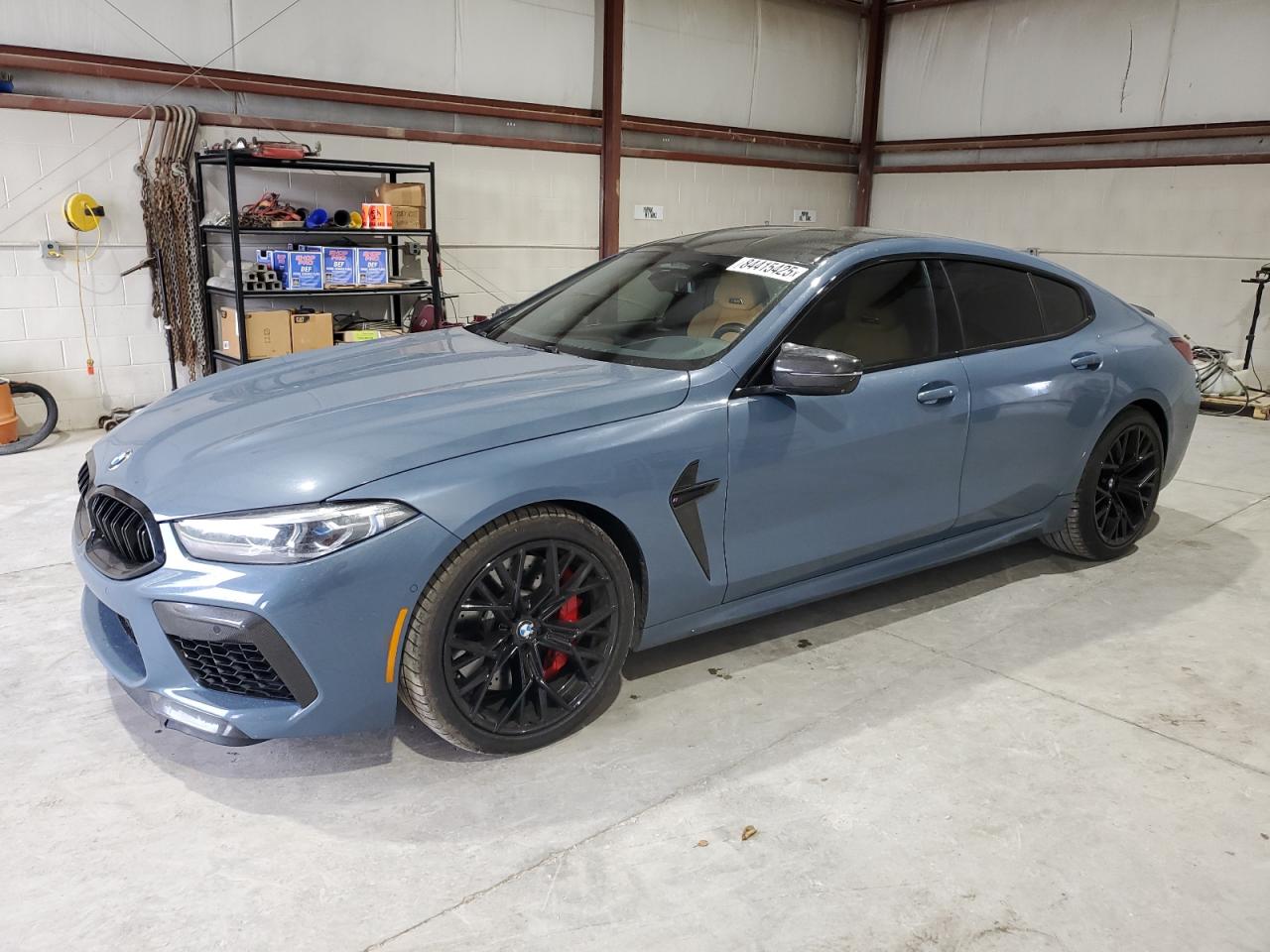 2022 BMW M8