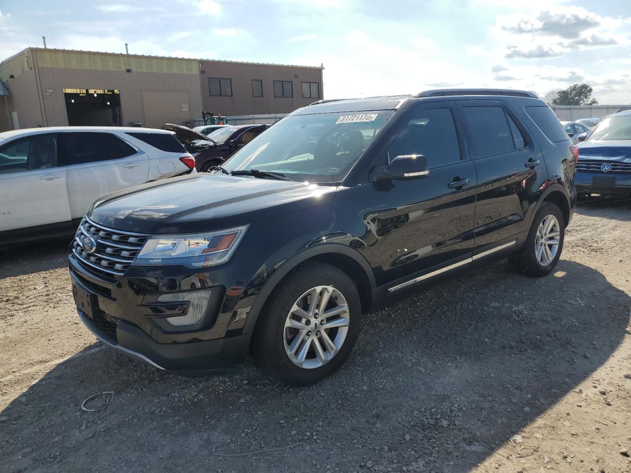 2017 Ford Explorer x XLT