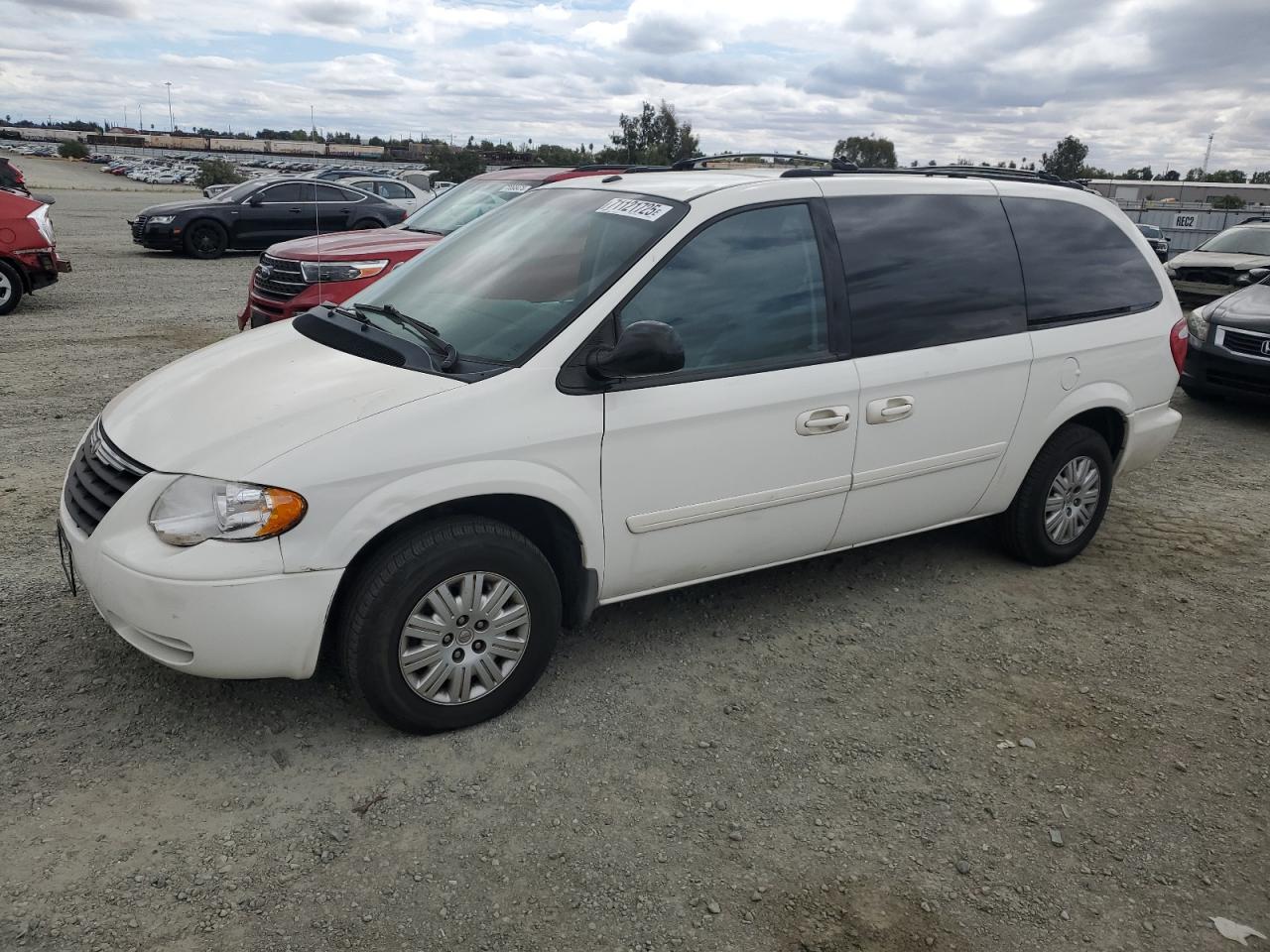 2006 Chrysler Town & cou LX