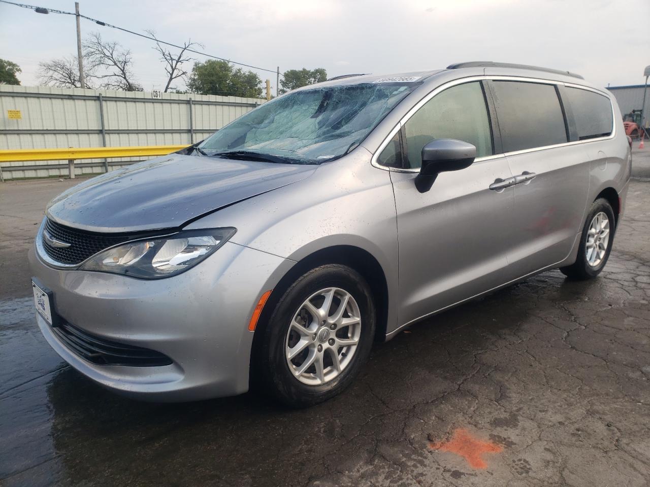 2020 Chrysler Voyager