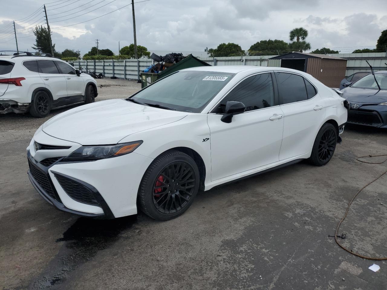 2021 Toyota Camry se SE