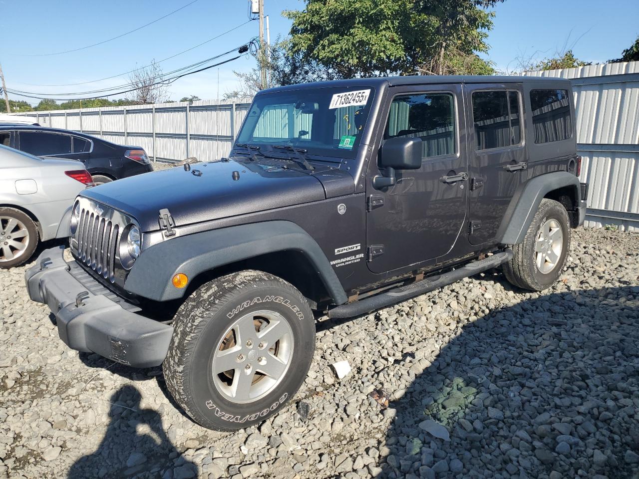 2016 Jeep Wrangler u SPORT