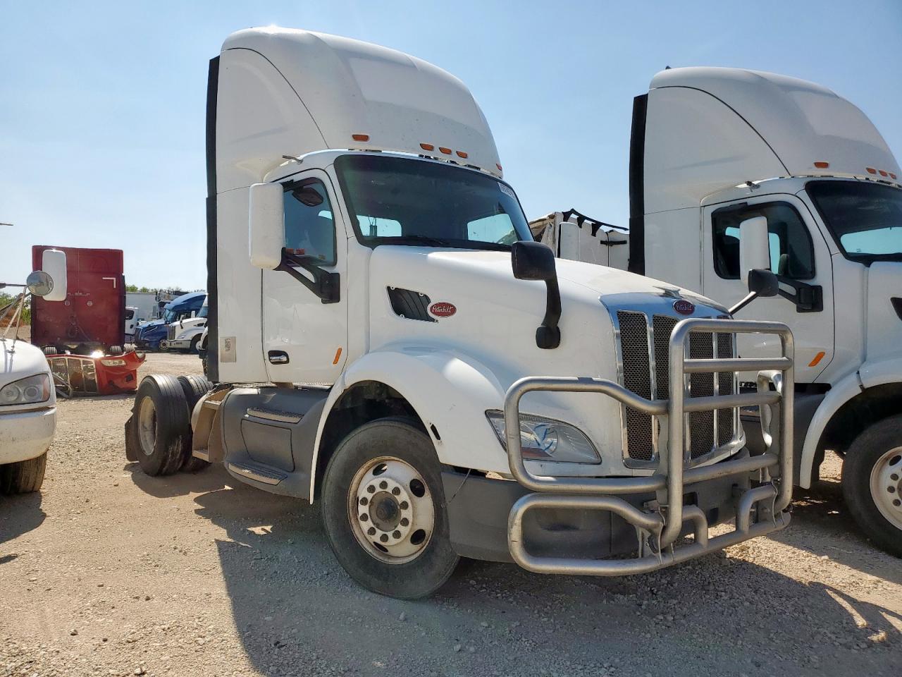 2018 Peterbilt tractor 579