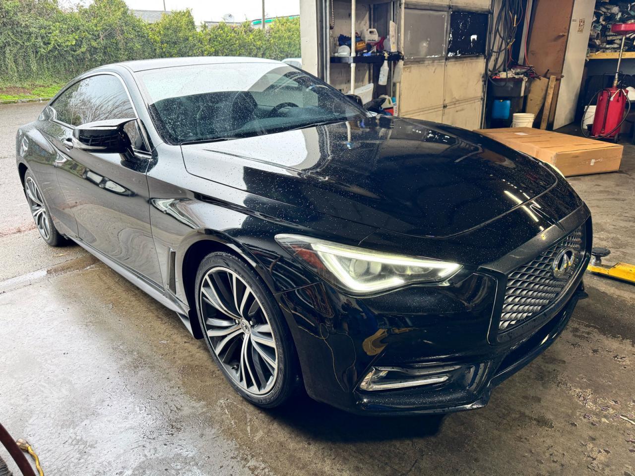 Infiniti Q60